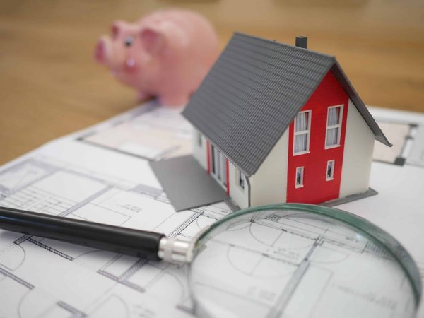 Diversifying your portfolio with real estate assets